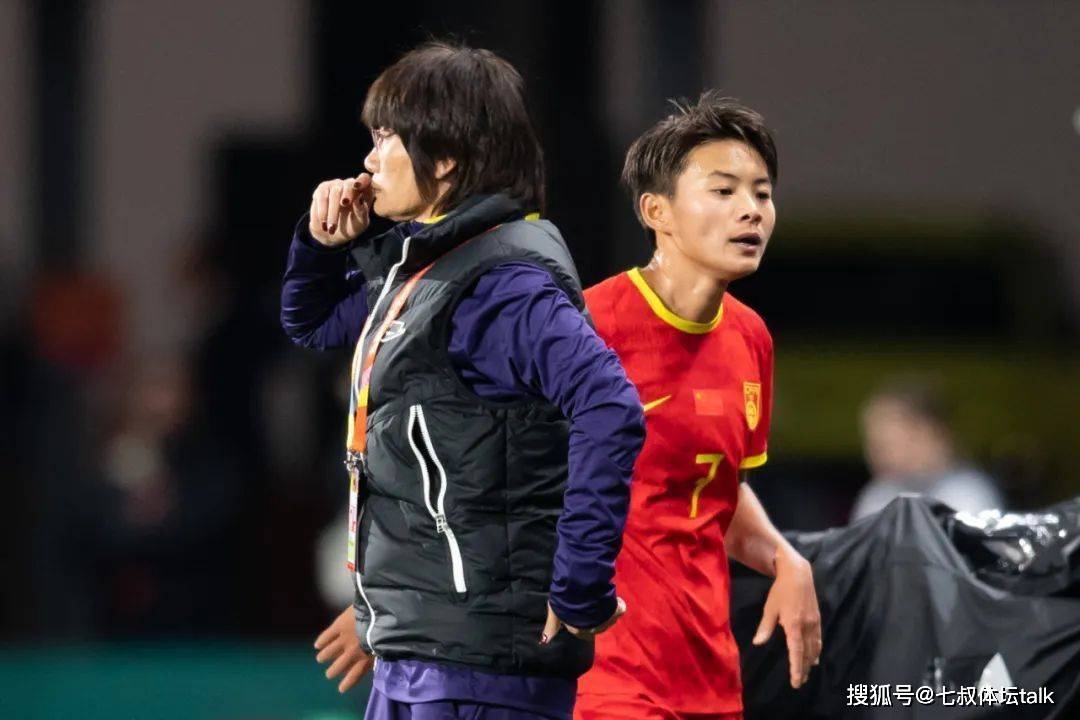 荷兰女足球员斩获最有价值球员称号，实力备受认可