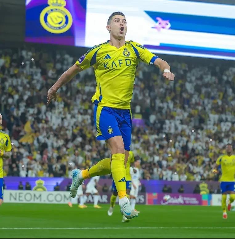 精彩对决!球队殊死搏斗争取最后胜利 精彩对决!球队殊死搏斗争取最后胜利