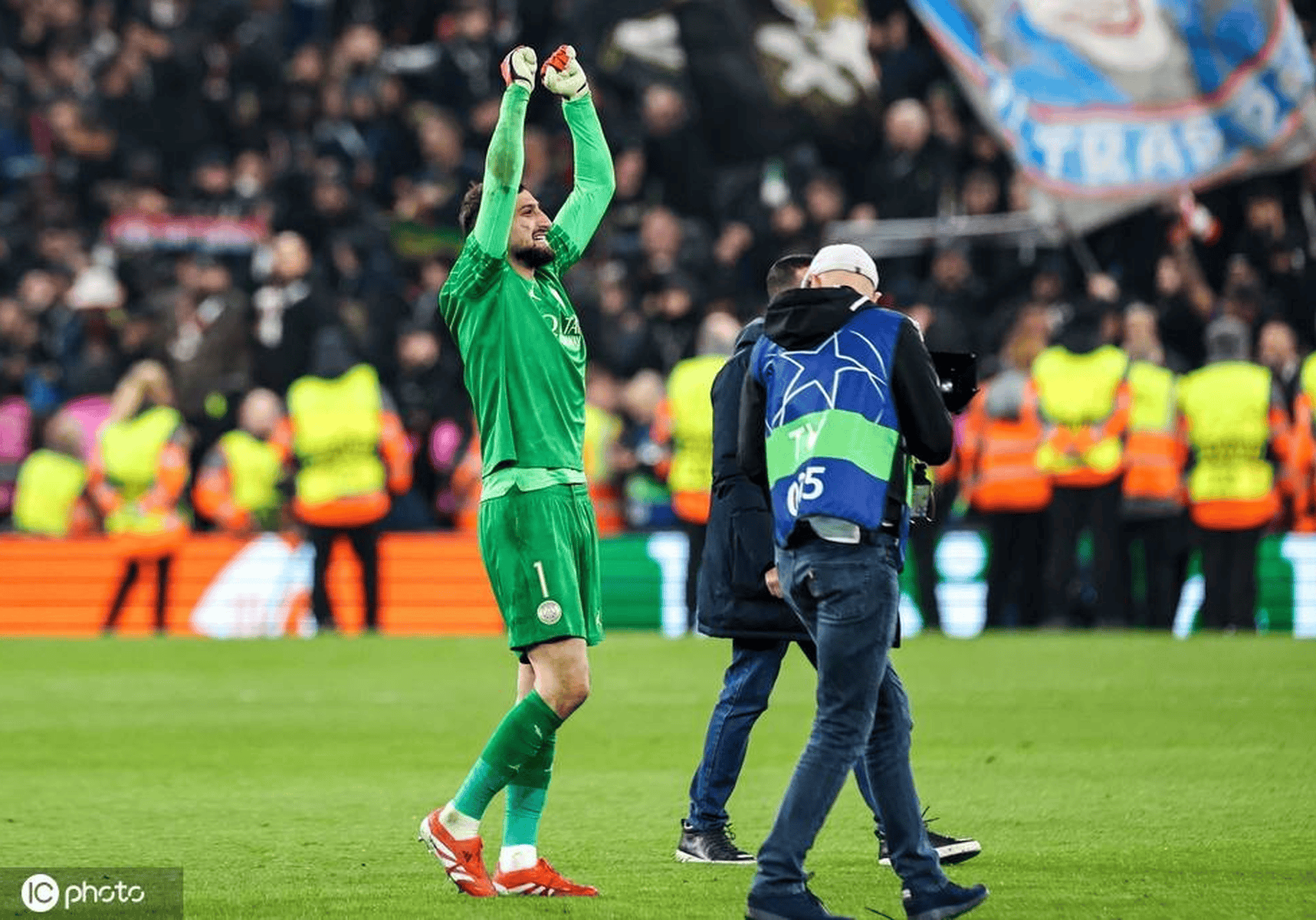 利物浦力克巴黎，晋级欧冠八强！