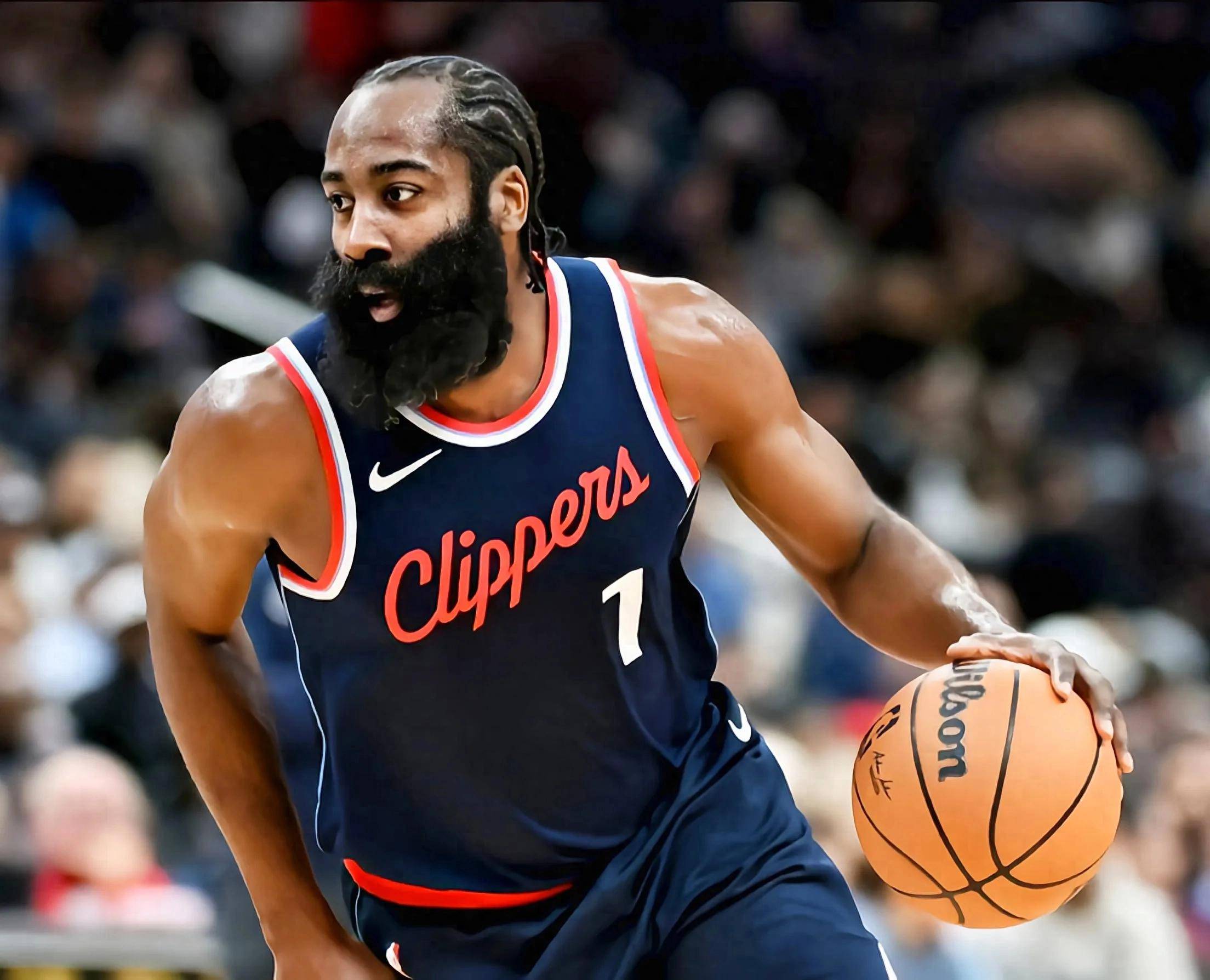 快船主场击败独行侠保持不败记录