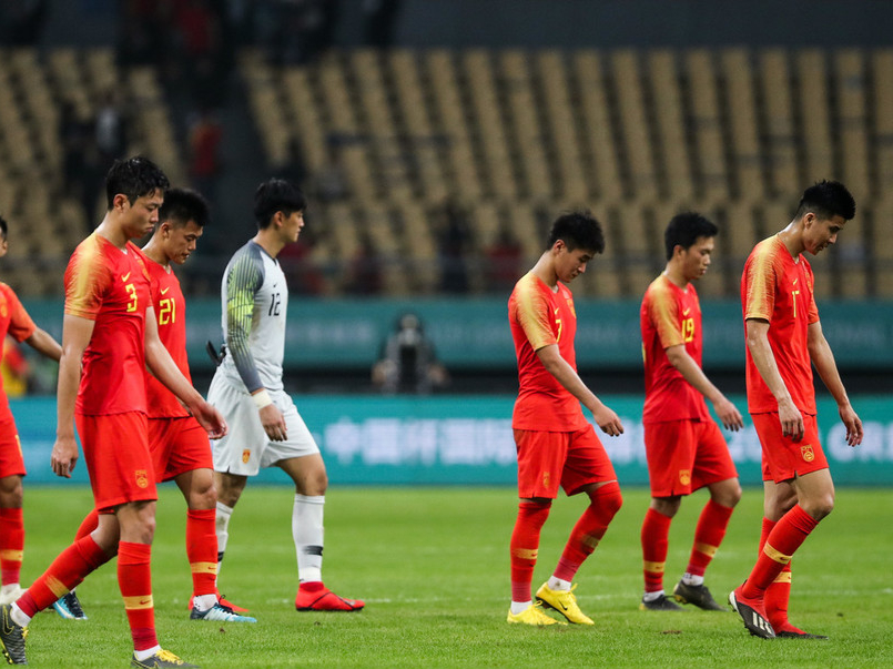 中国足球国家队备战世预赛关键战术演练备战 中国足球国家队备战世预赛关键战术演练备战