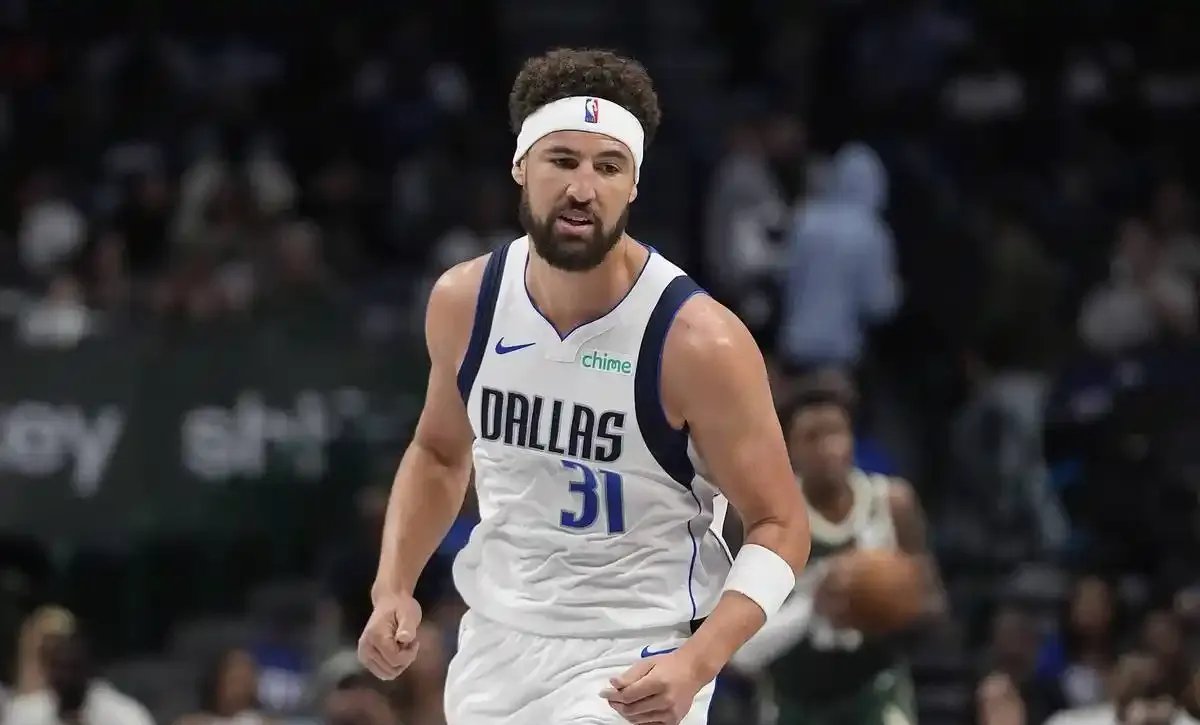 勇士惜败独行侠，汤普森状态回暖