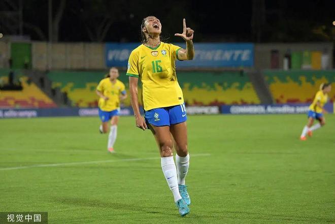 巴西女足参加世界杯殊荣 巴西女足参加世界杯殊荣